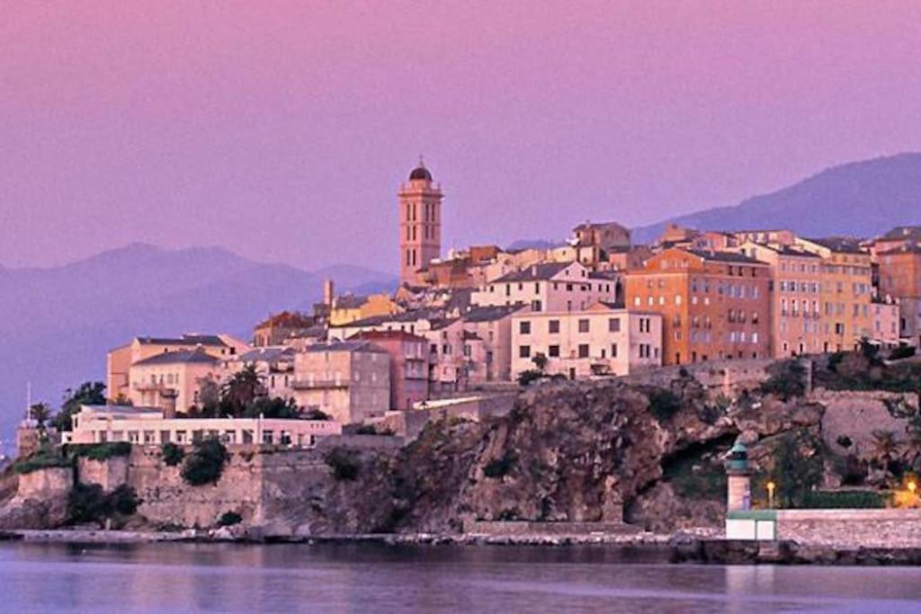 Jolie T2 Centre Historique De Bastia Apartment บาสเตีย ภายนอก รูปภาพ